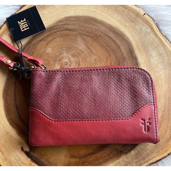 NWT Frye Shiloh Leather Wristlet - Picture 4 of 8